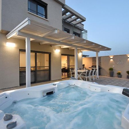 וילה מגדלא Villa Exterior photo